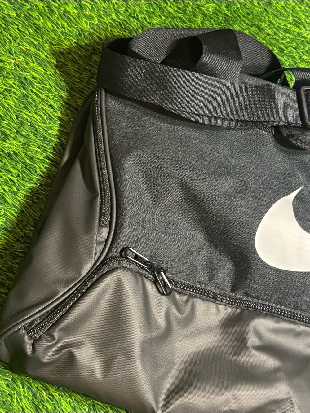 Nike Brasilia 9.0 Duffel Bag LG
95L Travel Gym - Picture 5 of 12